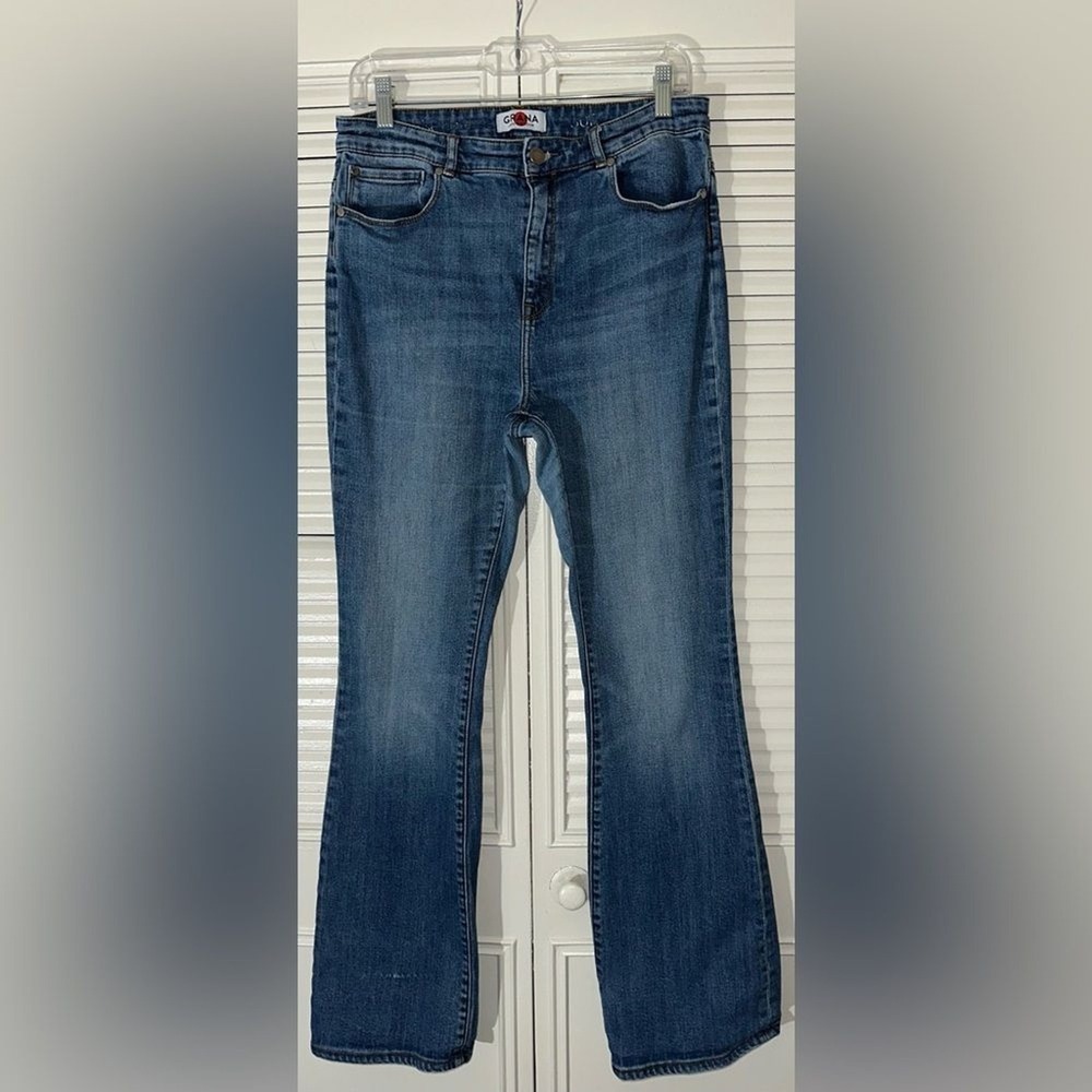 Grana High Rise Flare Jeans Dark‎ Wash Japanese Denim Capsule Wardrobe Size 30R